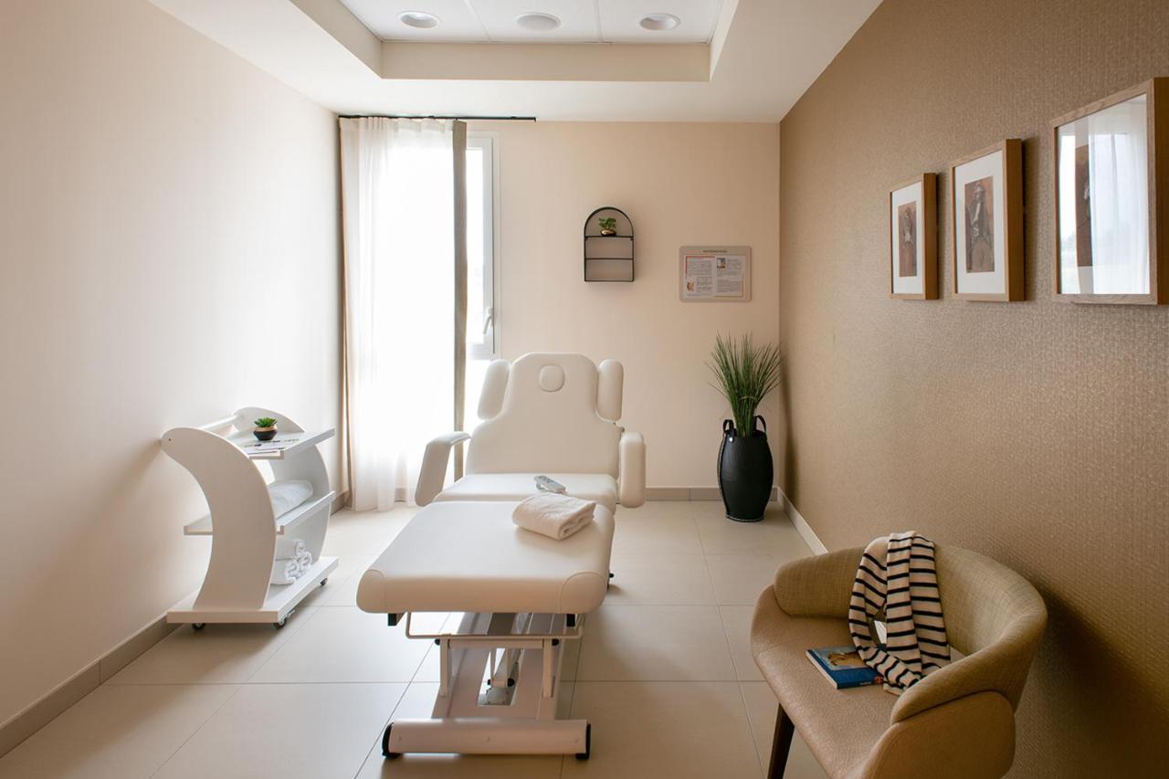 Le Criterium Apart otel Ecouflant Dış mekan fotoğraf